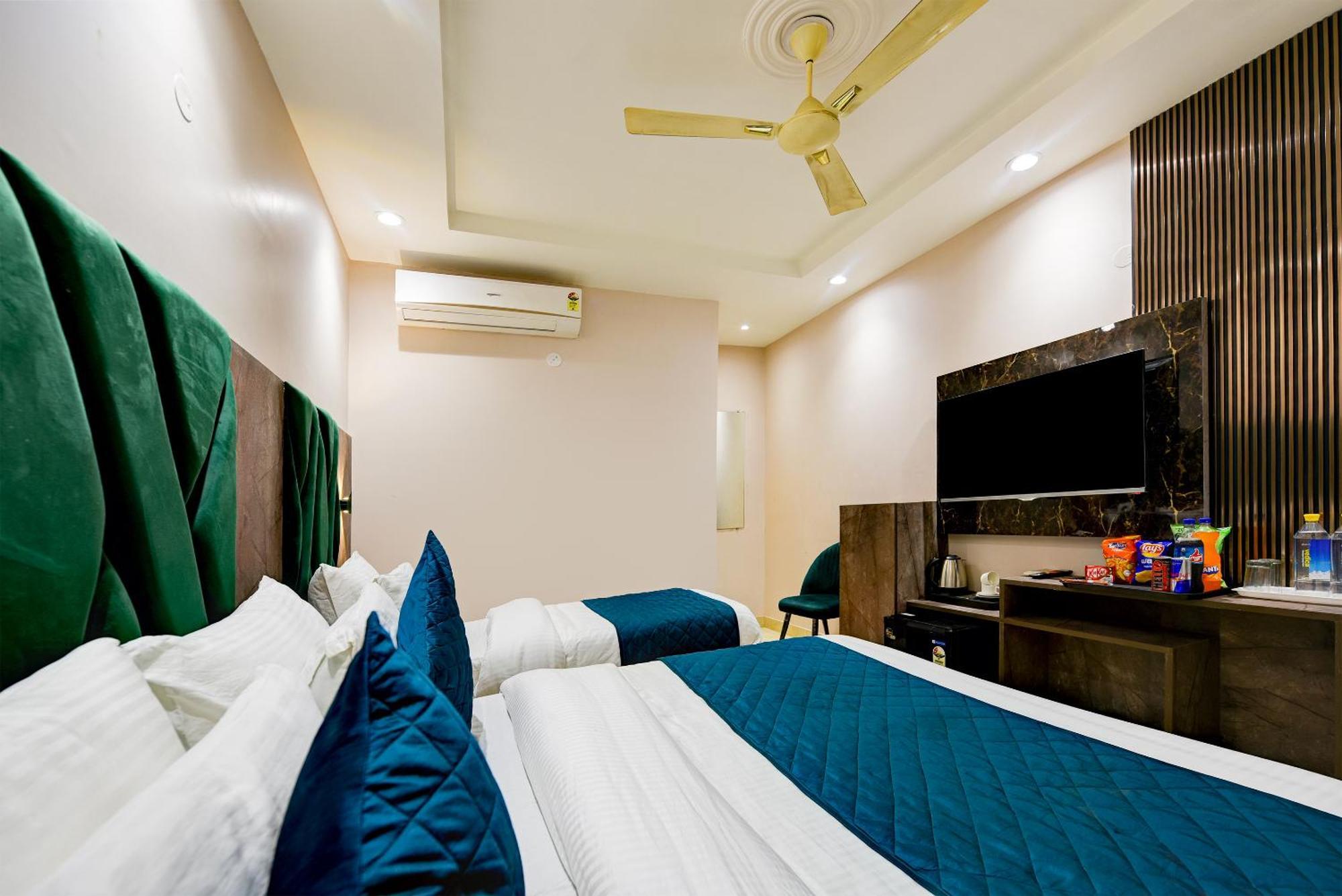 The Pearl Plaza Hotel In City Centre - Near New Delhi Railway Station エクステリア 写真