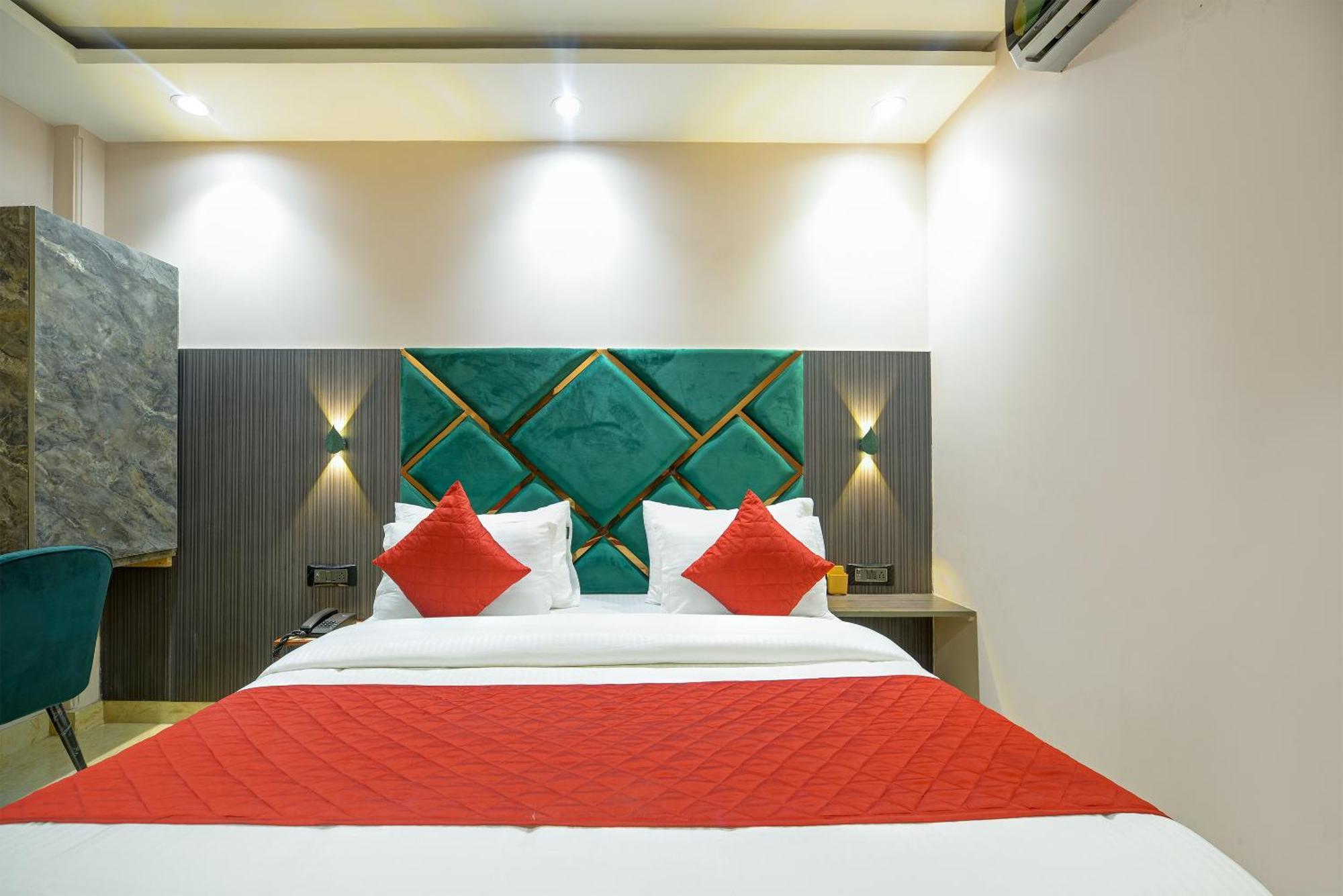 The Pearl Plaza Hotel In City Centre - Near New Delhi Railway Station エクステリア 写真