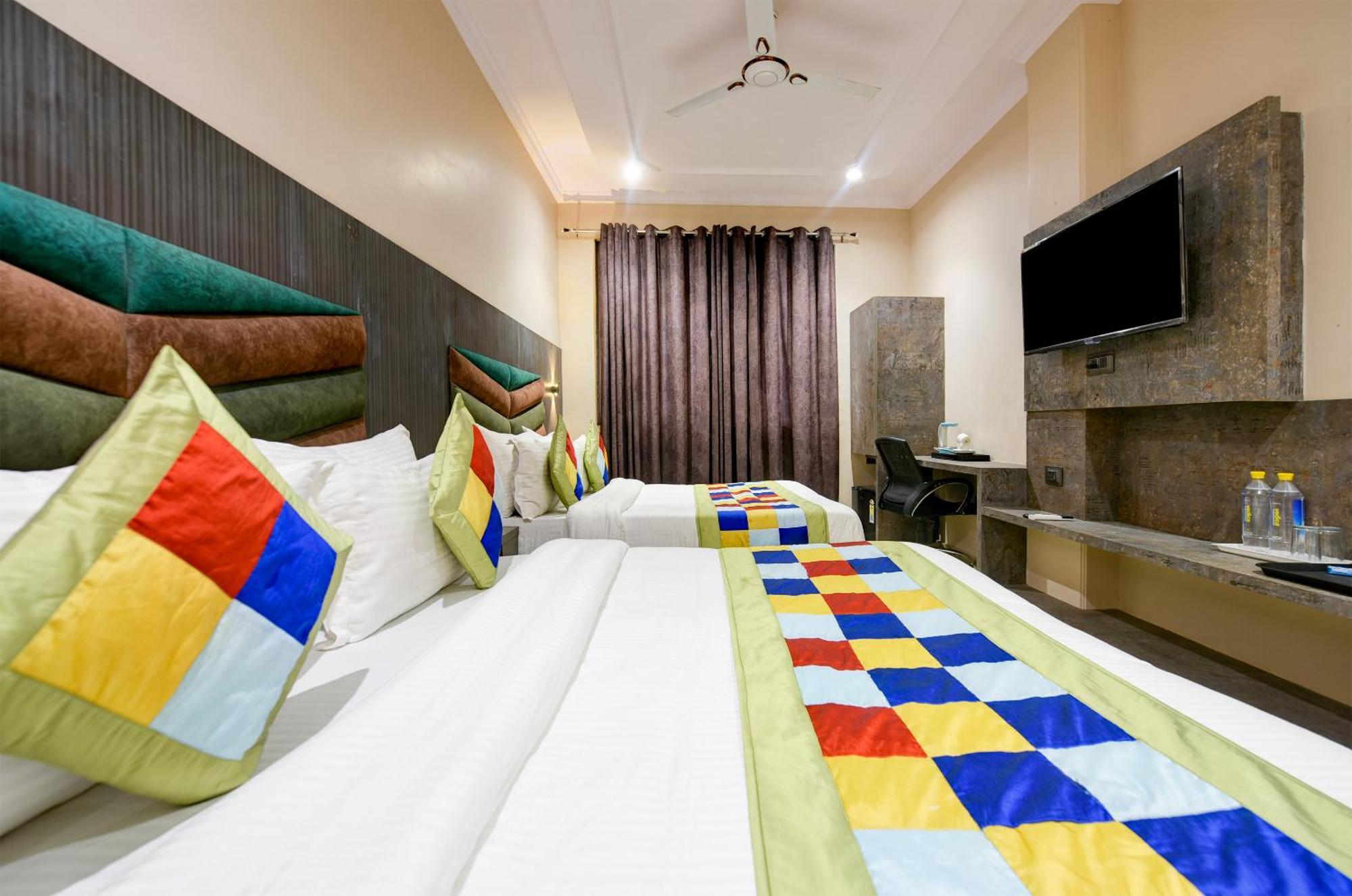 The Pearl Plaza Hotel In City Centre - Near New Delhi Railway Station エクステリア 写真
