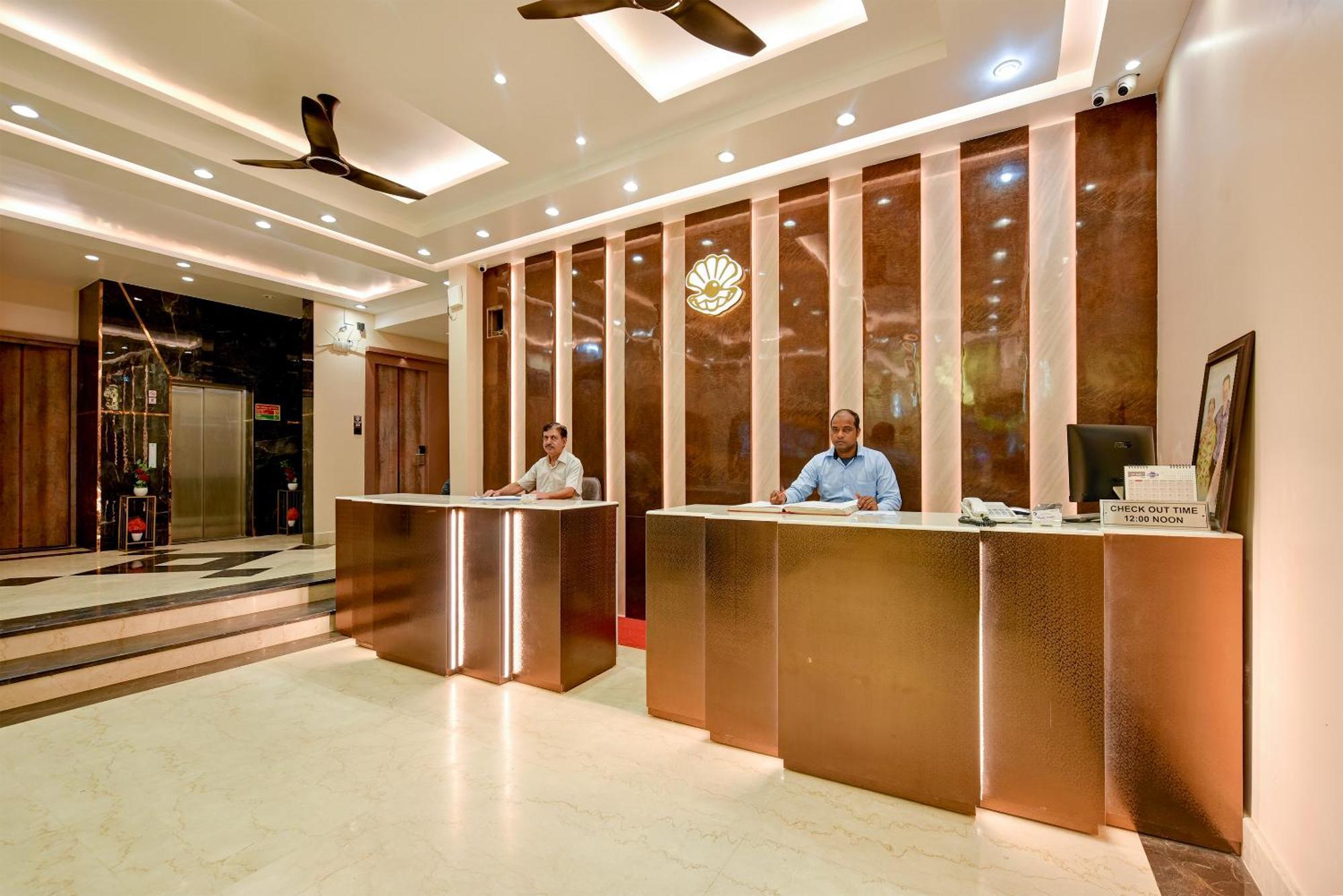 The Pearl Plaza Hotel In City Centre - Near New Delhi Railway Station エクステリア 写真